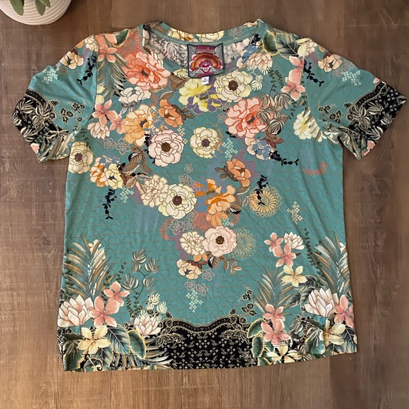 Johnny Was Millay Favorite Graphic Tee - Picture 5 of 7